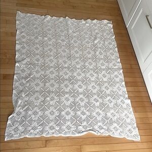 Hand Crochet Square/Rectangle white Table Cloth floral pattern size 56”x 43”